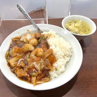 中華丼(中華料理 華宴)