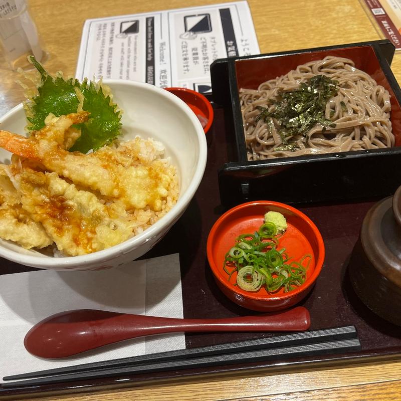 天丼小麺大盛(れすとらん四六時中 永山店 )