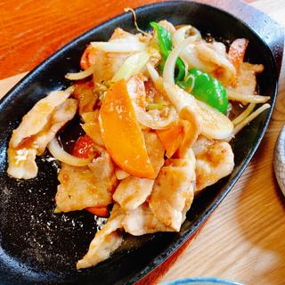 豚バラ生姜焼定食(居.食や Ｚｅｎ)