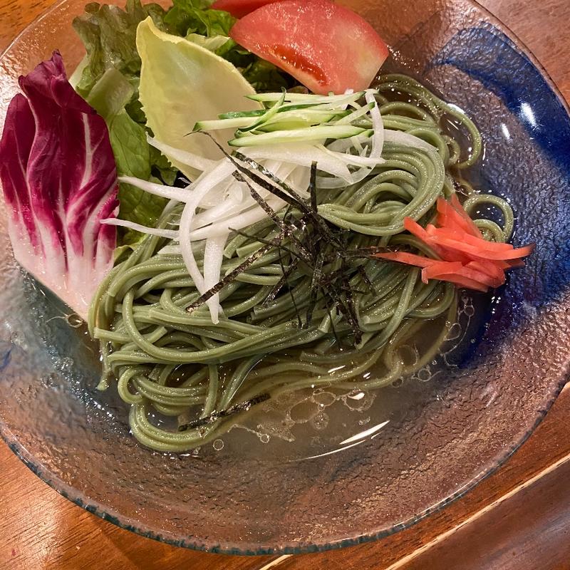 茶そばサラダ(シェフの赤ちょうちん 庵)