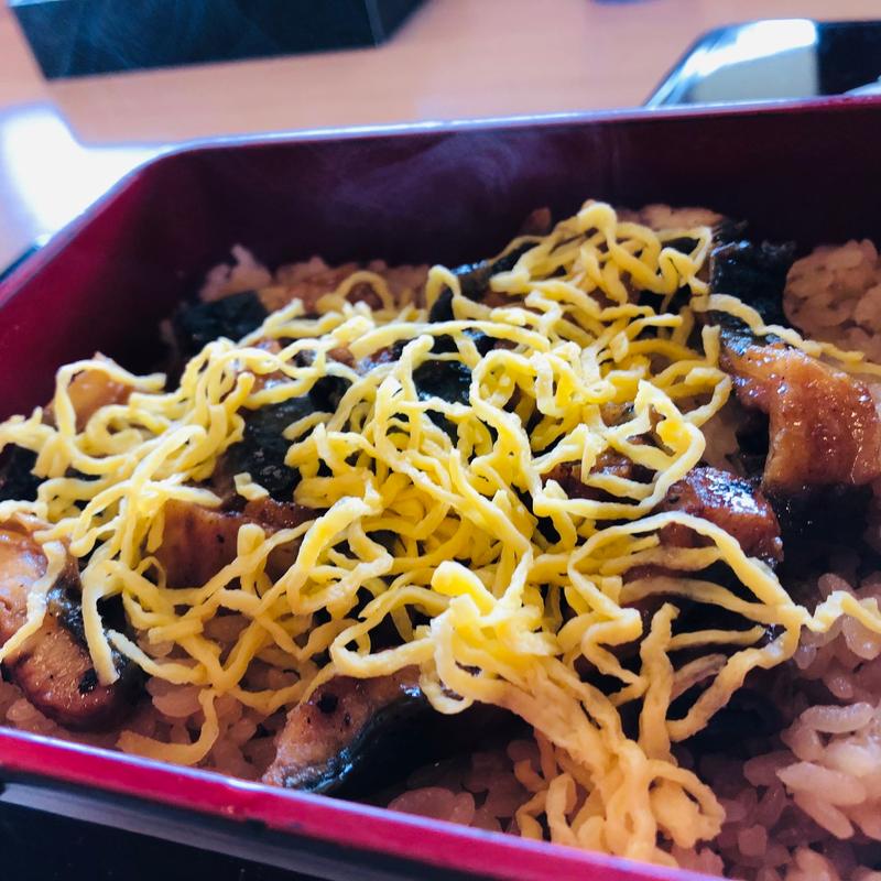 きざみうなぎ重(うなぎの駅)