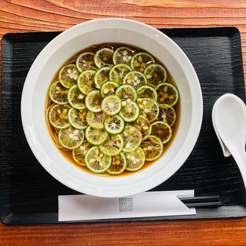 すだち 冷やしつゆ蕎麦(石臼挽き手打ち 森の蕎麦屋)