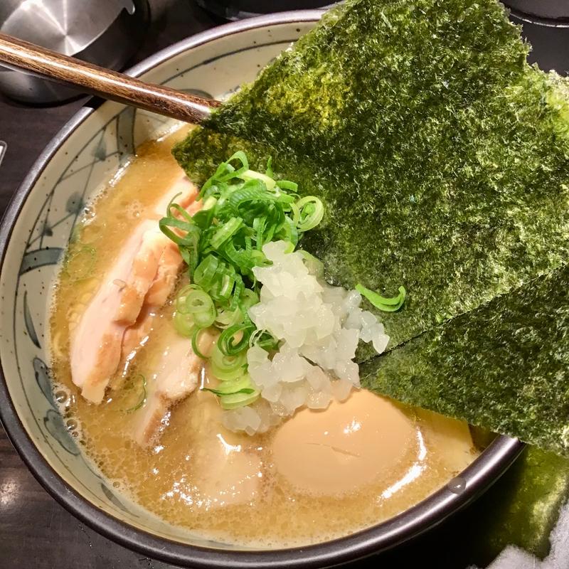 特製焦がし醤油 鶏白湯ラーメン 超こってり(麺匠 黒春晴)