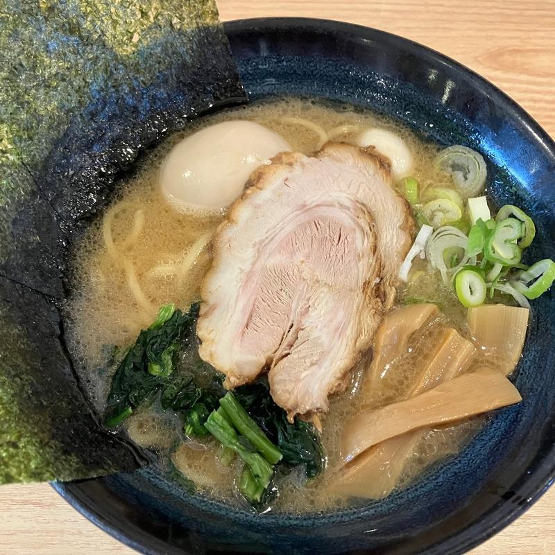 味玉ラーメン(豚骨らーめん道)