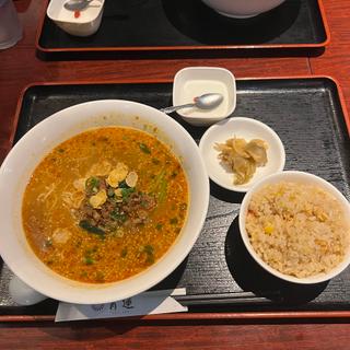胡麻坦々麺半チャーハンセット(青蓮 日本大通り店)