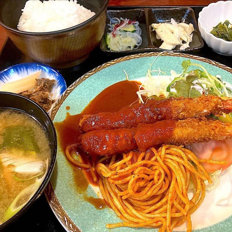 エビフライ定食(レストラン 三日月)