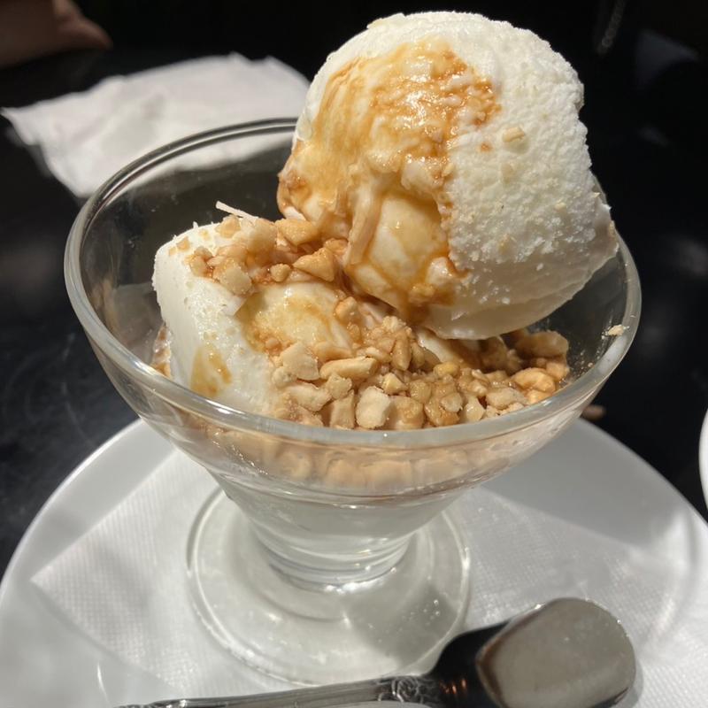 ココナッツアイス(ベトナム料理 バインセオサイゴン新宿 Vietnamese Restaurant Banh Xeo Saigon Shinjuku)