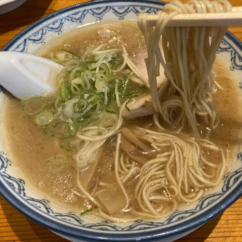 ラーメン(並)(元祖赤のれん 節ちゃんラーメン 天神本店 )