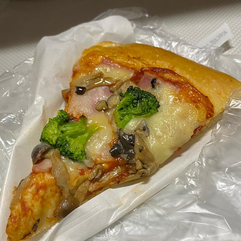 きのことベーコンピザ(神戸屋ブレッズ 福岡パルコ店)