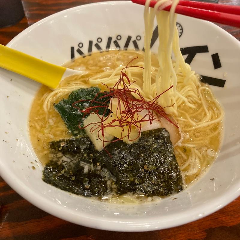 パイナップル海老塩ラーメン(パパパパパイン)