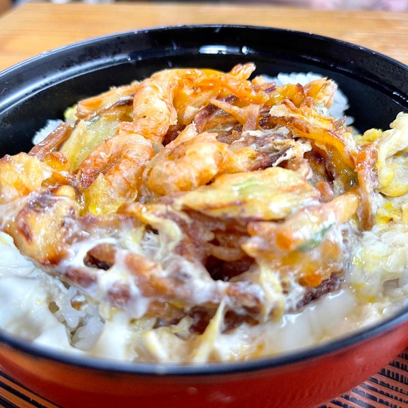 天とじかき揚げ丼(輝寿司 )