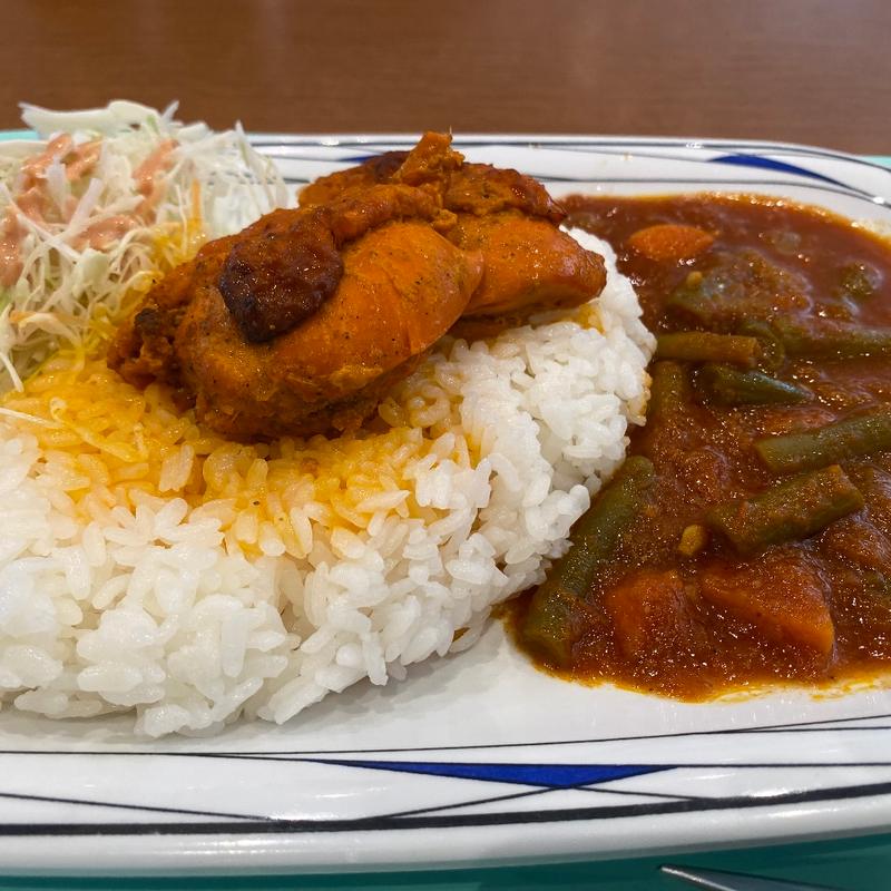 タンドリーチキンといんげん豆カレー(Qasis)