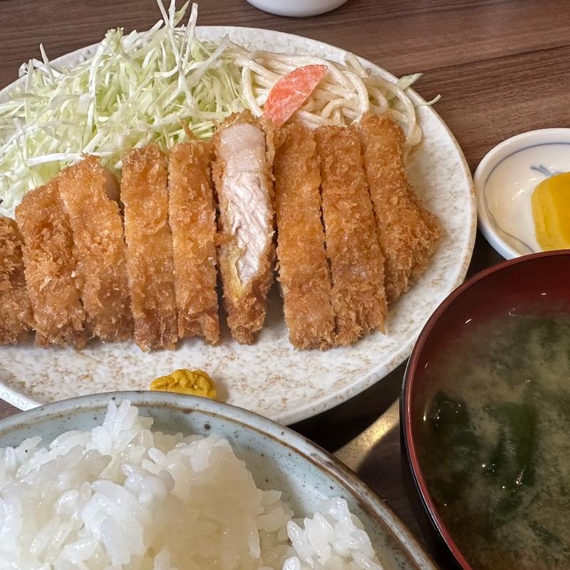 ロースかつ定食(とん酒場 まんぷく)