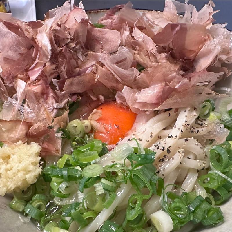 釜玉　温かい麺(讃岐ブルース 飯田橋)