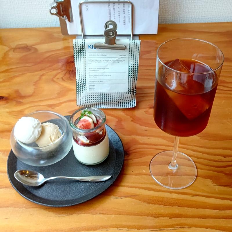 ・イチジクとなめらかプリン   ・ケニア産コーヒー(Typica(浅煎りコーヒーと自然派ワイン))