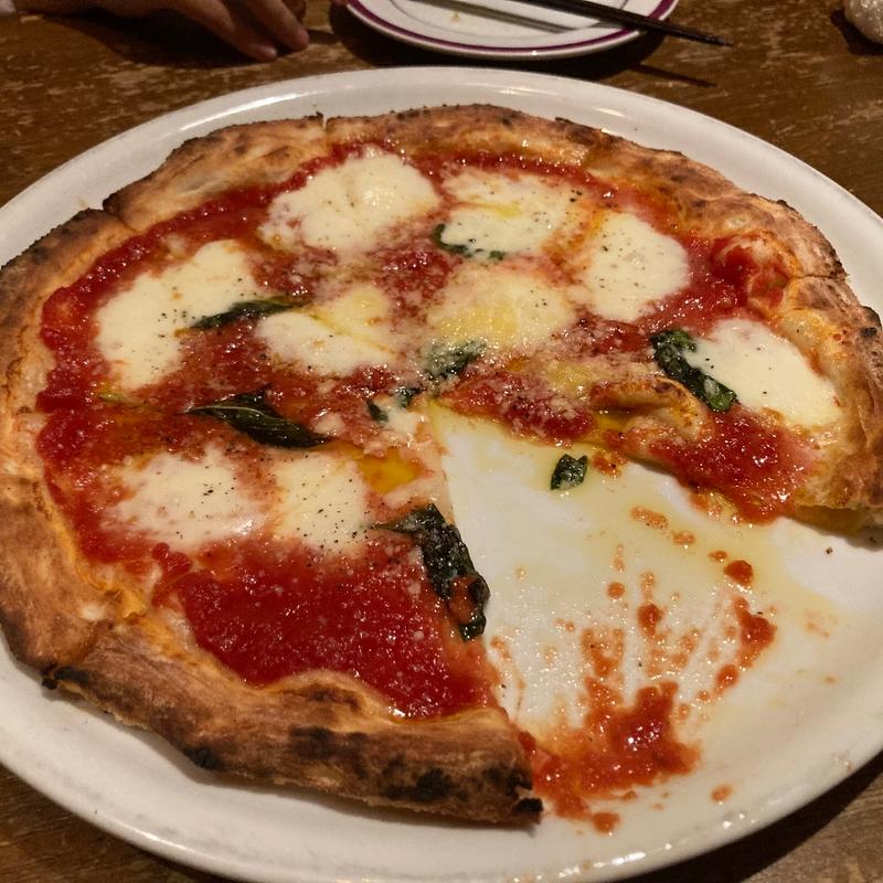 モッツァレラチーズのマルゲリータ(ワイン食堂 イナセヤ マーレ 千歳船橋店)