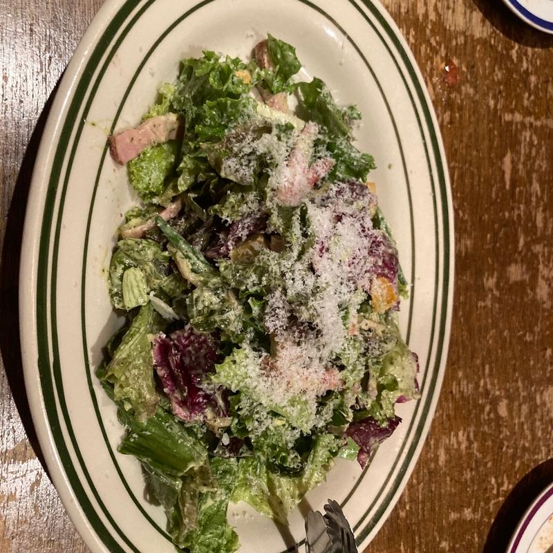 ベーコンと季節野菜のジェノベーゼシーザーサラダ(ワイン食堂 イナセヤ マーレ 千歳船橋店)