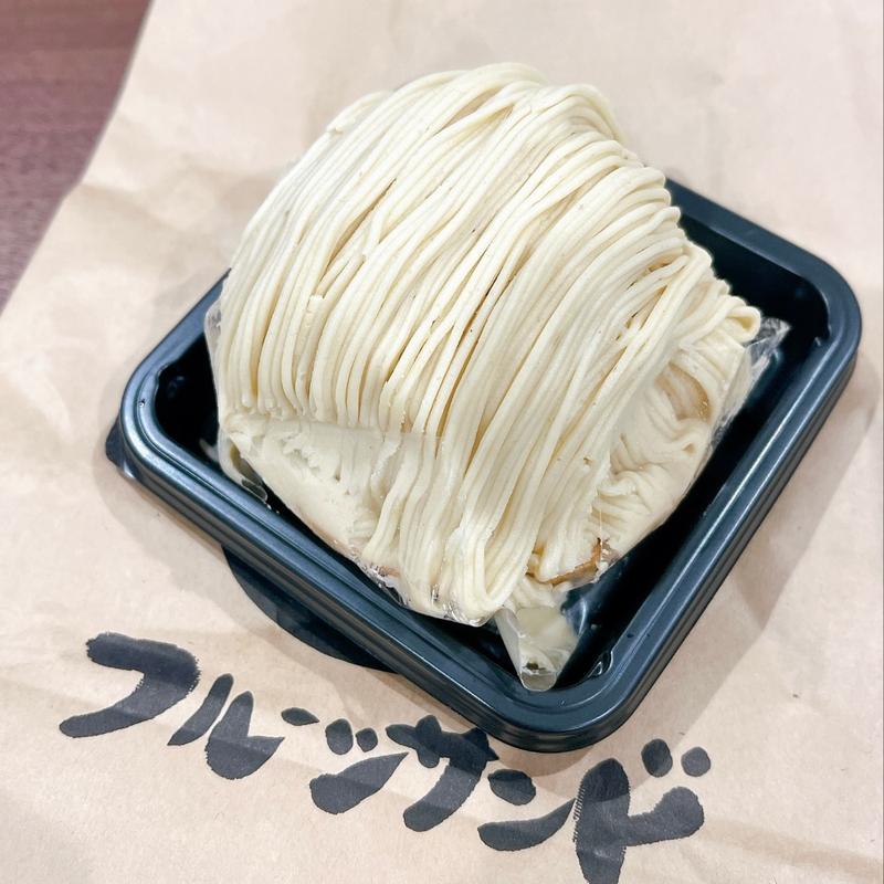 (栗処 絹糸モンブラン くりと)