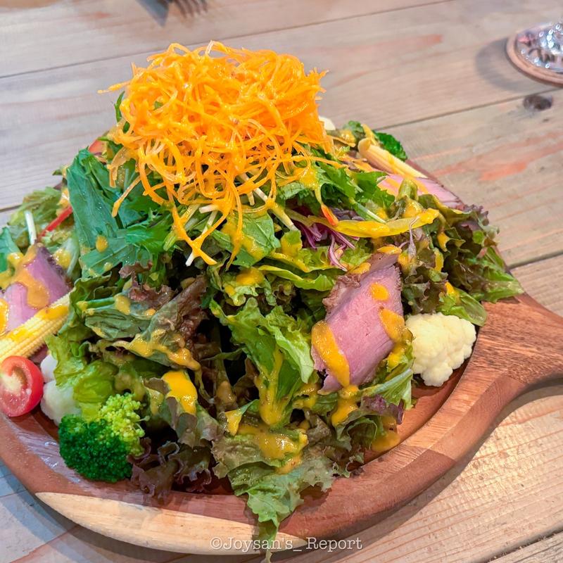 パワーサラダ知多牛ローストビーフ添え(サンセットウォーカーヒル)