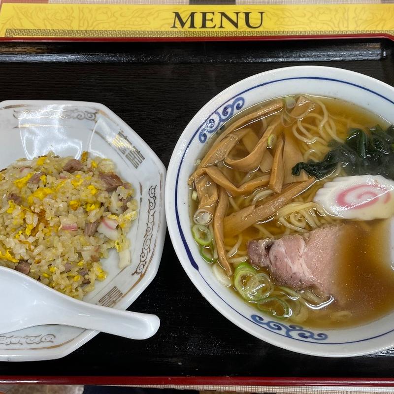 半チャーハン　ラーメン(峰来軒 )