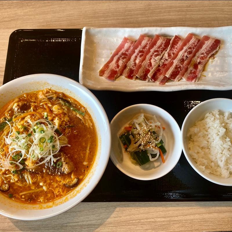 カルビラーメン焼肉ランチ(焼肉 ほむら家 土崎店)