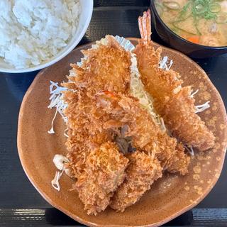 秋の海鮮フライ定食(かつや 相模原橋本店)