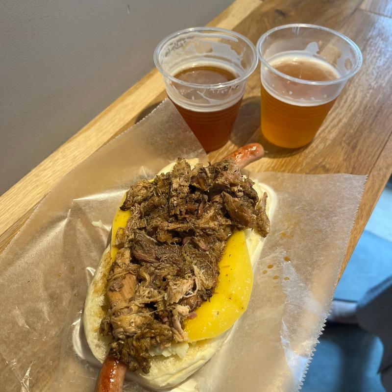 ブルドポークホットドッグ(クラフトビール専門店)