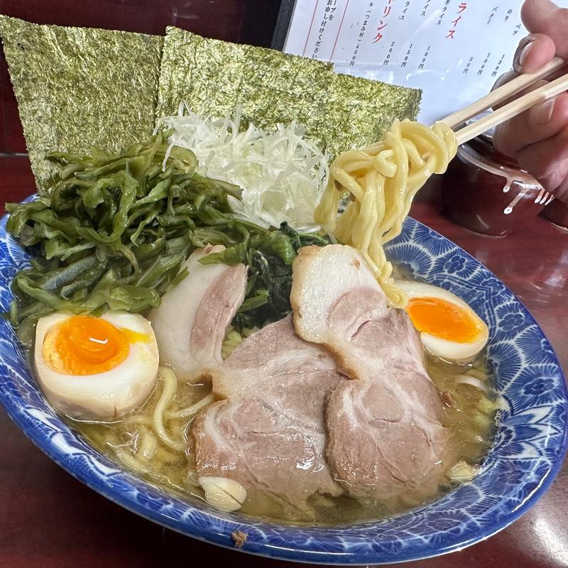 スペシャルラーメン(大)(ラーメン甲子家)