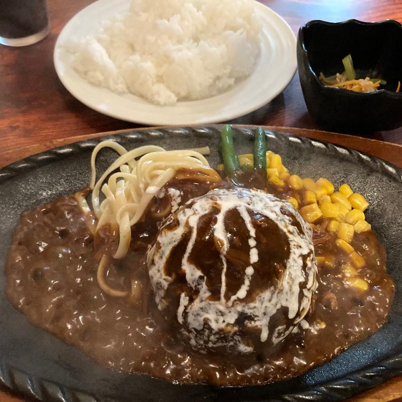 ロシア風ハンバーグ 鉄板焼きハンバーグステーキ(ハンバーグの店 モンブラン 森下店)