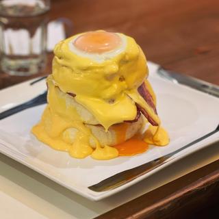 ベーコンエッグ(紅鶴)