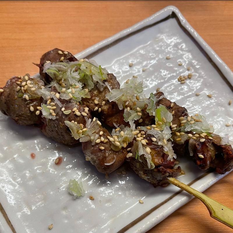 ごま塩レバー串(大衆酒場 五の五 ぴおシティ桜木町店)