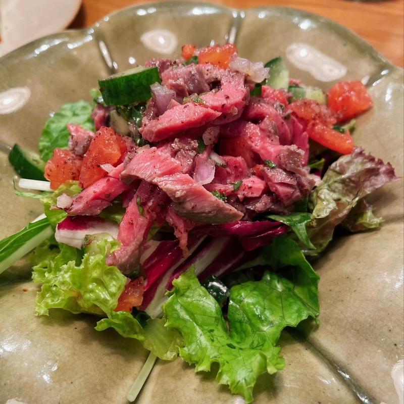 牛肉のトルコ風サラダ(アトリエ ブレッド ラブ 豪徳寺店 （Atelier BREAD LOVE）)