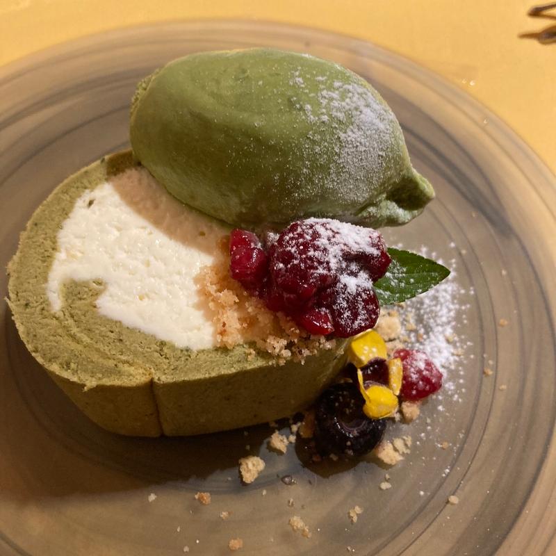 北参道ロールケーキ(TRATTORIA FILARE トラットリア フィラーレ)