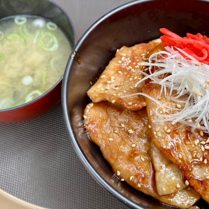 サロマ豚丼(道の駅 サロマ湖 )