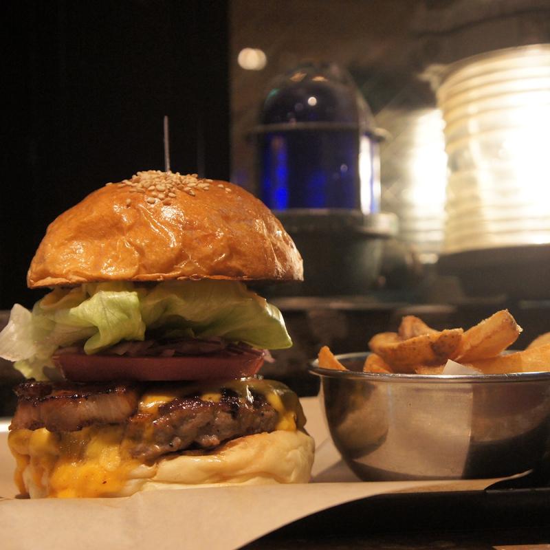 ベーコンチーズバーガー(gastropubGOZO )