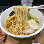 鰹と鶏の中華そば 醤油(中華そば 六心)