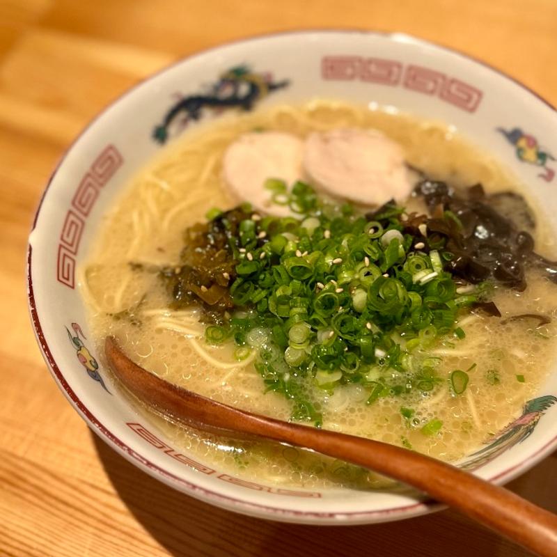 九州豚骨らーめん(博多かわ屋 べつどころ すすきの2号店)