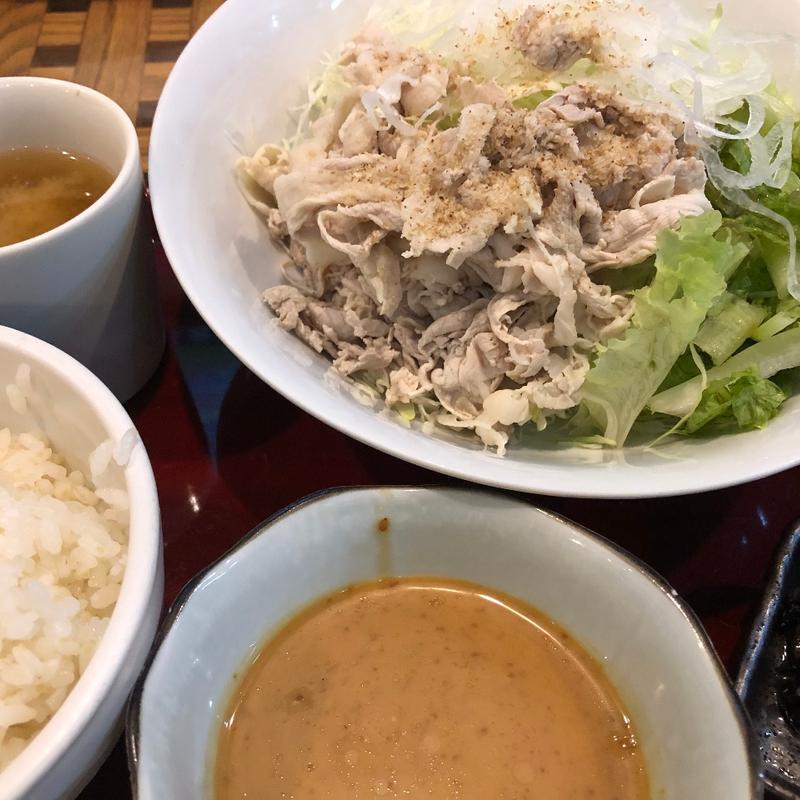 豚しゃぶごまたれサラダ風(茶和 Cha-wa)