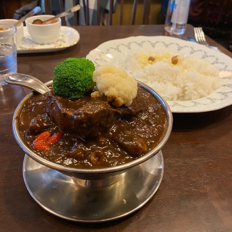ビーフタンカレー+季節の野菜(トマト)