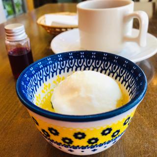 紫蘇とヨーグルトのアイスクリーム(洋食屋 青空 （ヨウリョクヤ アオゾラ）)