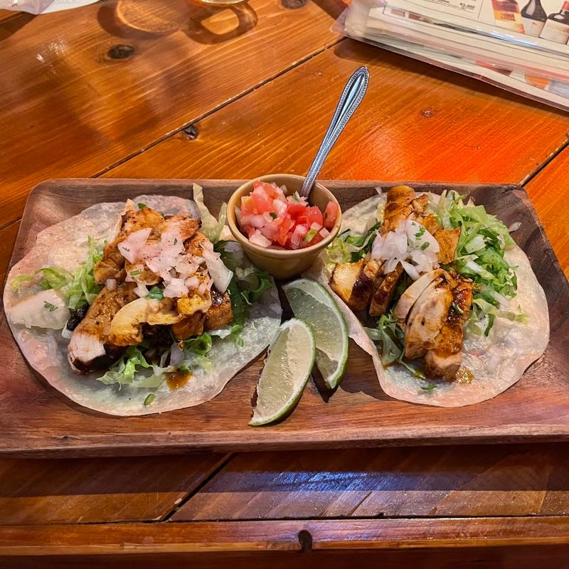 グリルチキンのタコス(サルサカバナ 中野店 )