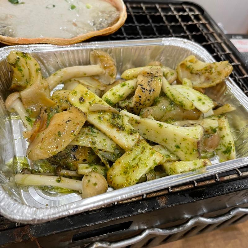 つぶ貝とキノコのガーリックバター(磯丸水産 今池店)