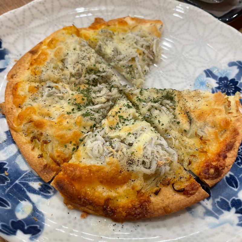 しらすトルティーヤピザ(磯丸水産 今池店)