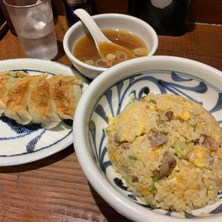 炒飯 餃子(赤坂一点張 （あかさかいってんばり）)