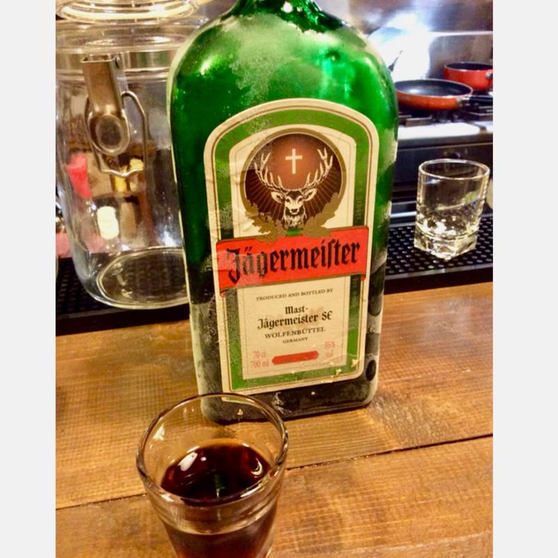 ウイスキー「イエガー」(トゥーランド カフェ)