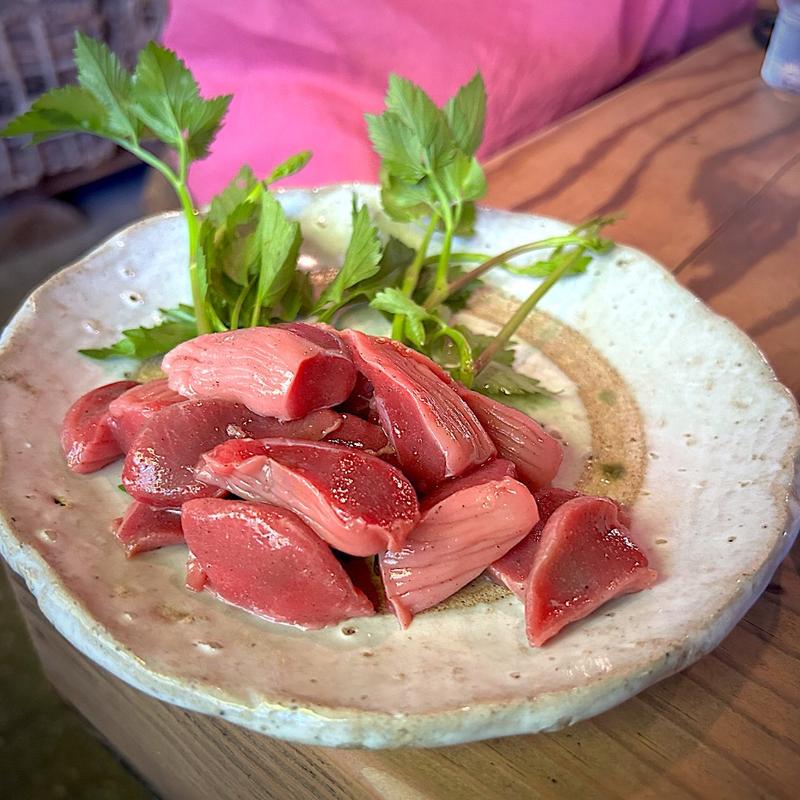 すなずり(地鶏焼 ふかせ )