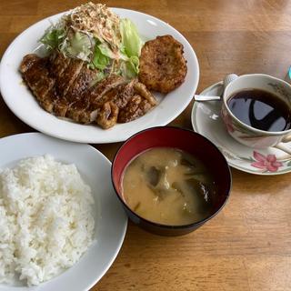 ポークジンジャー&山芋鉄板焼きランチ(喫茶ルビー)