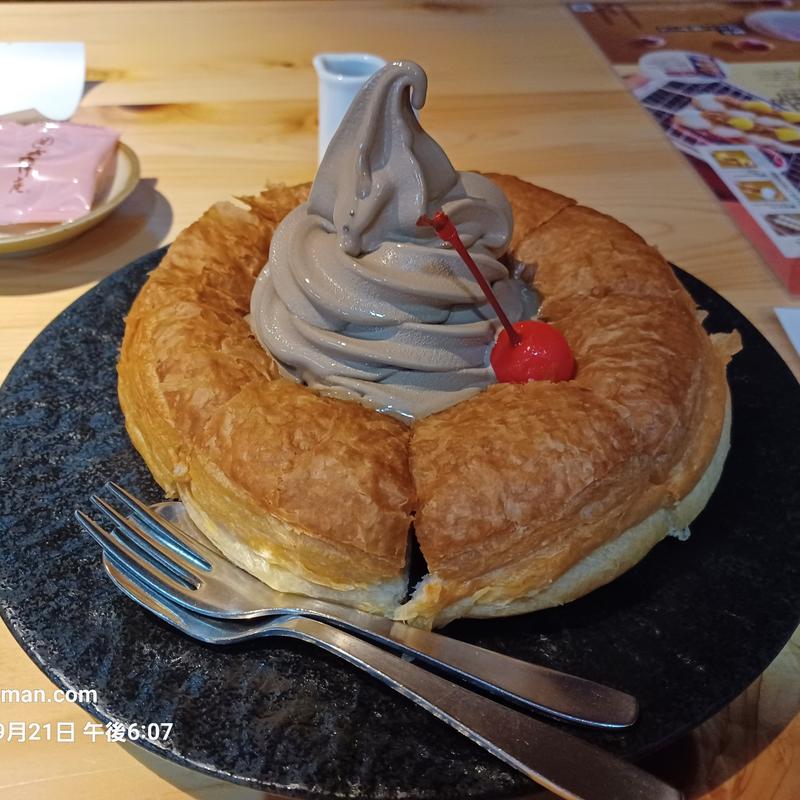 シロノワール(おかげ庵 茶屋ヶ坂店)