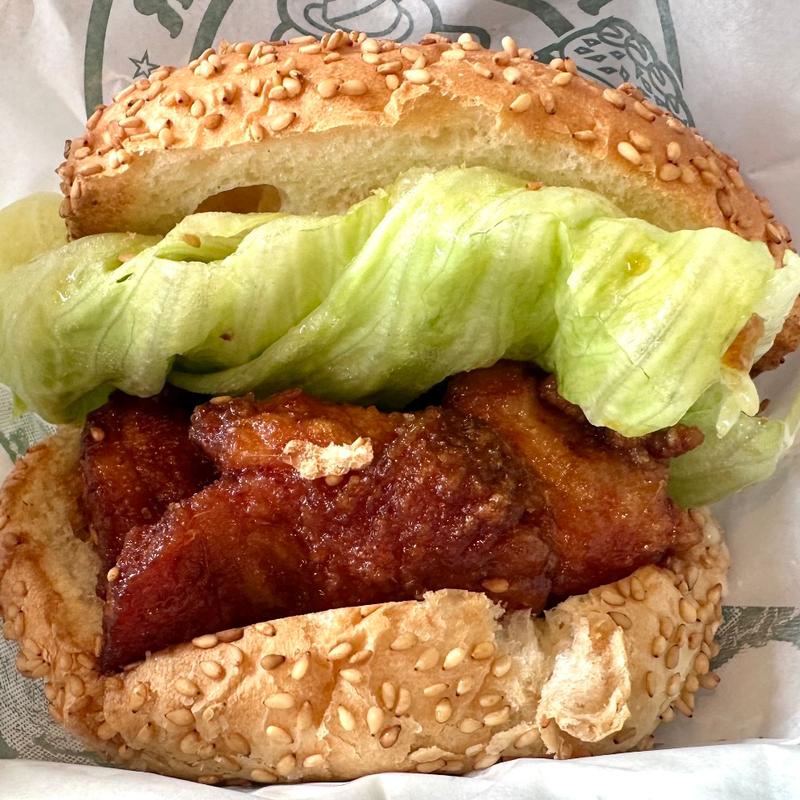 チャイニーズチキンバーガー梅(ラッキーピエロ 峠下総本店 )