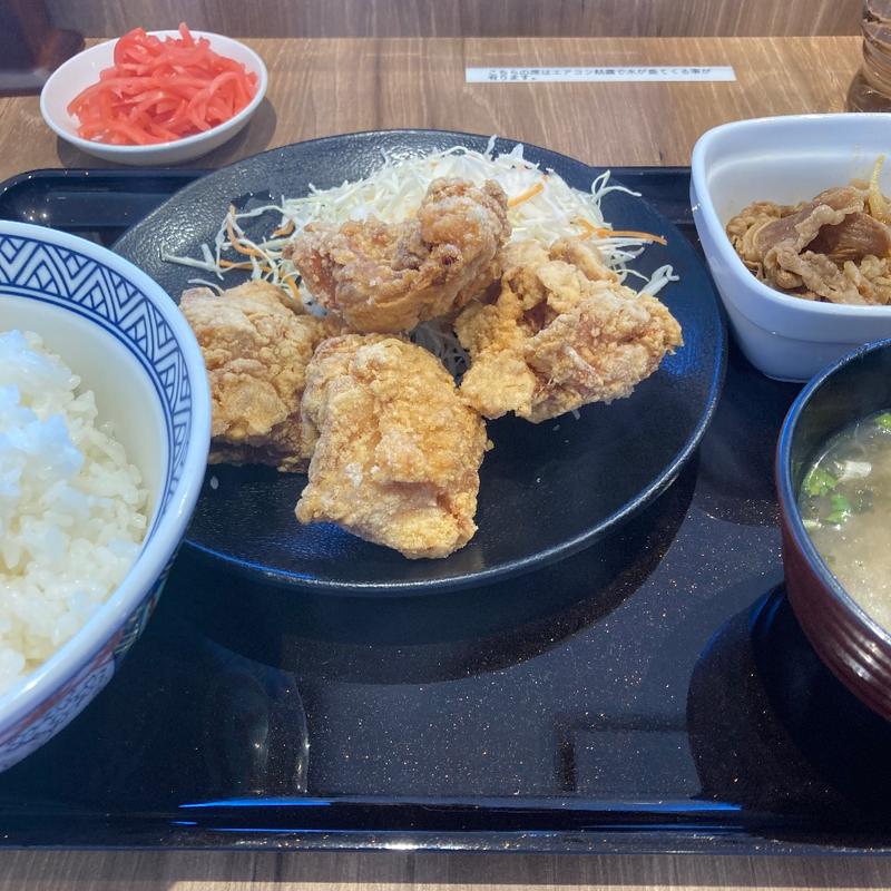 唐揚げ定食(吉野家 小田急海老名駅店)